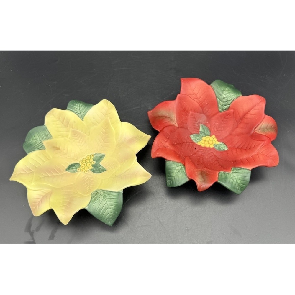 Pair of Poinsettia Candle Holders P8627U Red White Christmas PartyLite Retired